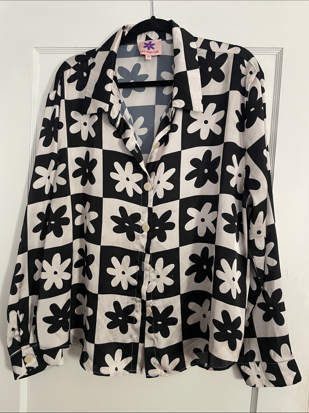 Lisa Says Gah Black and White Floral Check Button-Up Shirt
